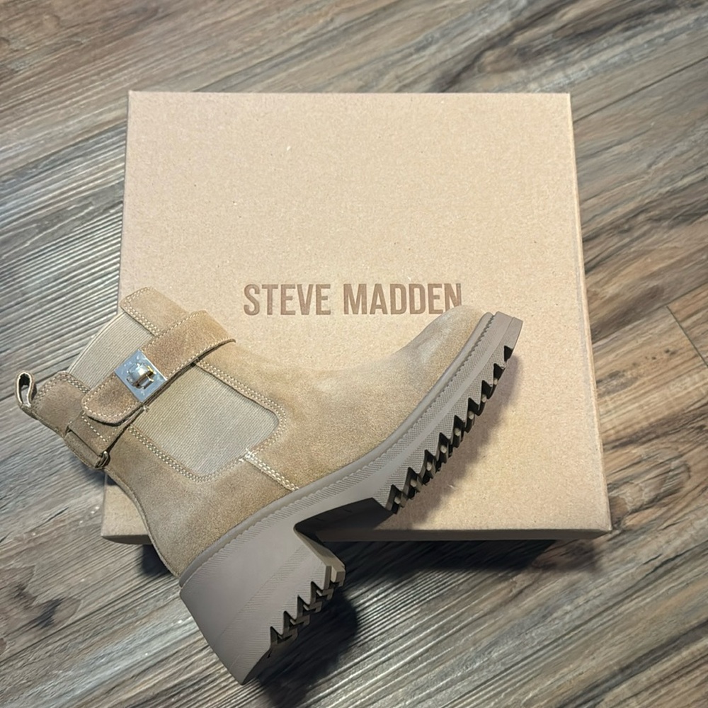 Steve Madden Boots 7.5